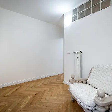 Apartment Yd Perfect For A In Near Center Florence