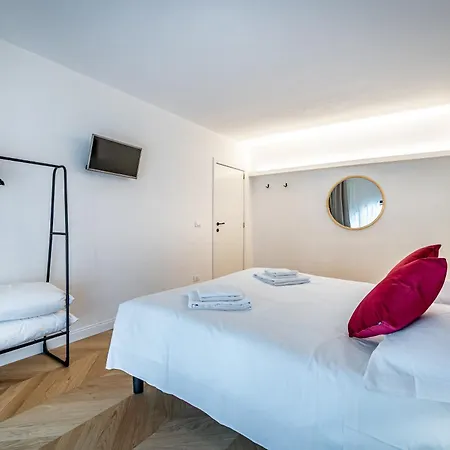 Yd Perfect For A In Near Center Apartment