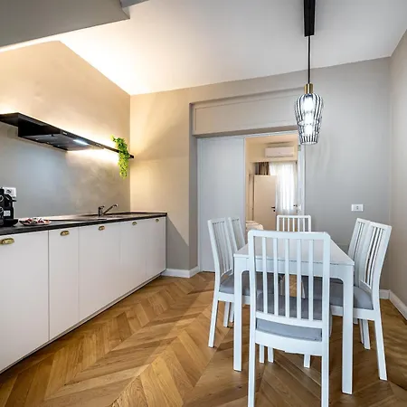 Apartment Yd Perfect For A In Near Center