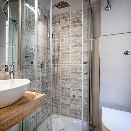 Yd Perfect For A In Near Center Florenz
