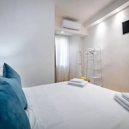 Yd Perfect For A In Near Center Firenze